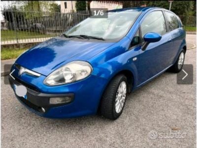 Usata Fiat Punto Evo 65 CV (47 kW) 2011 Blu Utilitaria