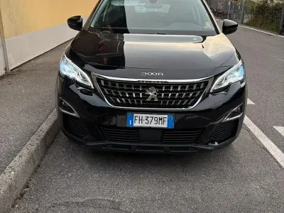 Usata Peugeot 3008 120 CV (88 kW) 2017 Nero SUV