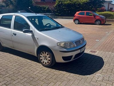 Brugt Fiat Punto Classica 80 HK (58 kW) 2008 Grå Hatchback
