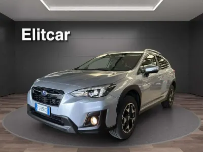 Usata Subaru XV Style 114 CV (83 kW) 2018 Argento SUV