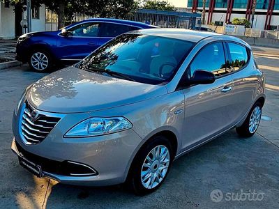 Usata Lancia Ypsilon Gold 69 CV (50 kW) 2015 Beige Utilitaria