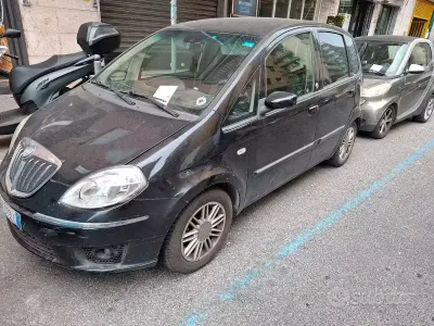 Usata Lancia Musa 77 CV (56 kW) 2009 Nero Monovolume