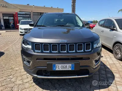 Usata Jeep Compass Limited 120 CV (88 kW) 2017 Grigio SUV