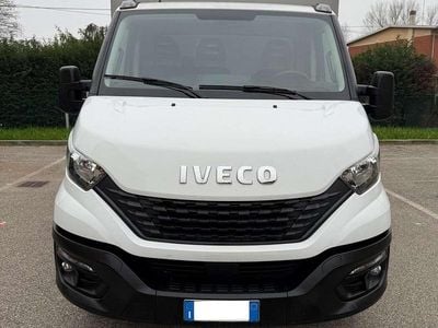 Usata Iveco Daily 136 CV (100 kW) 2020 Bianco Furgone