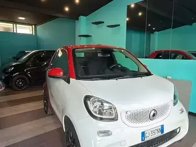 Usado Smart ForTwo Cabrio Passion 90 CV (66 kW) 2019 Blanco Descapotable