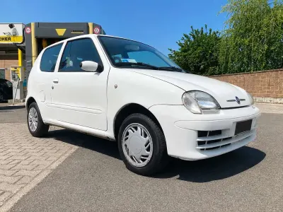 Usata Fiat 600 54 CV (39 kW) 2006 Bianco Utilitaria