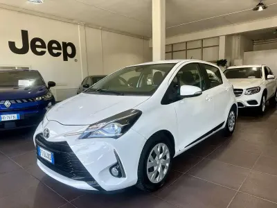 Usata Toyota Yaris 72 CV (52 kW) 2018 Bianco Berlina