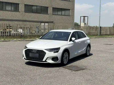 Usata Audi A3 Business 150 CV (110 kW) 2022 Bianco Berlina