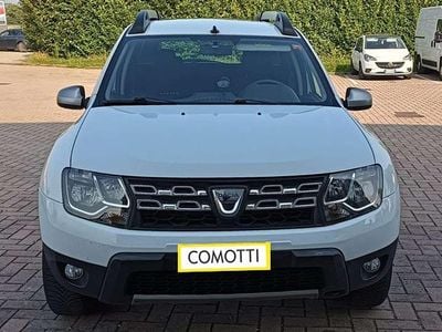 Usata Dacia Duster Lauréate 109 CV (80 kW) 2015 Bianco SUV