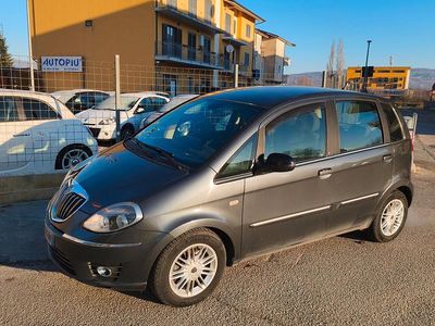 Usata Lancia Musa 95 CV (69 kW) 2012 Grigio Monovolume