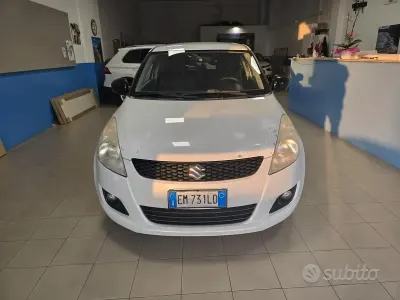 Usata Suzuki Swift GL 75 CV (55 kW) 2012 Bianco Utilitaria