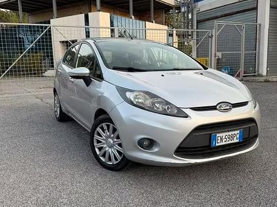 Usata Ford Fiesta Titanium 2012 Grigio Utilitaria