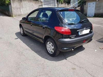 Usata Peugeot 206 75 CV (55 kW) 1998 Nero Utilitaria