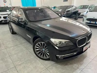 Usata BMW 730 258 CV (189 kW) 2014 Nero Berlina