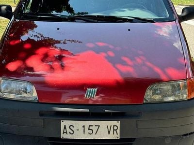 Usata Fiat Punto 54 CV (39 kW) 1997 Rosso Berlina