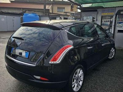 Usata Lancia Delta 120 CV (88 kW) 2013 Utilitaria