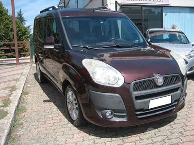 Usata Fiat Doblò Emotion 90 CV (66 kW) 2011 Marrone Monovolume
