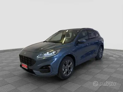Usata Ford Kuga ST-Line 152 CV (111 kW) 2023 Chrome blu  metallizzato SUV
