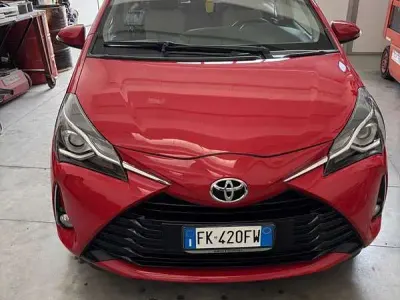Usata Toyota Yaris Active 111 CV (81 kW) 2017 Berlina