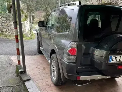 Usata Mitsubishi Pajero 200 CV (147 kW) 2012 Marrone SUV