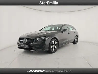 Usado Mercedes C200 Advanced 163 CV (119 kW) 2025 Negro Familiar