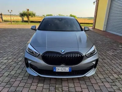 Usata BMW 118 M Sport 150 CV (110 kW) 2022 Grigio Utilitaria
