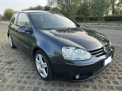 Usata VW Golf IV 116 CV (85 kW) 2004 Blu/azzurro Berlina