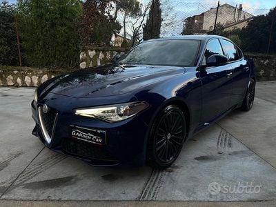 Usata Alfa Romeo Giulia Super 150 CV (110 kW) 2017 Blu Berlina