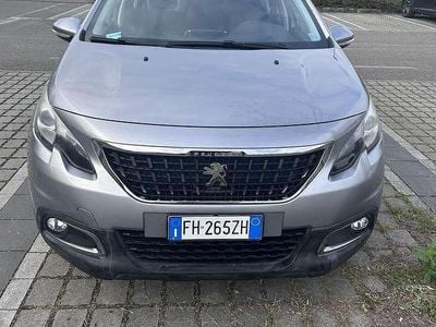 Usata Peugeot 2008 Active 99 CV (72 kW) 2017 SUV
