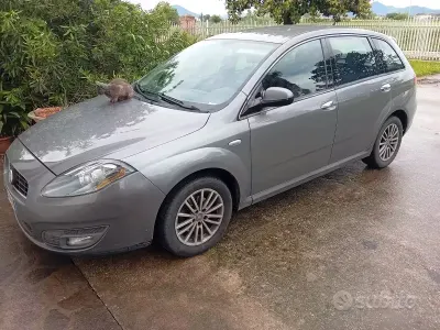Usata Fiat Croma 120 CV (88 kW) 2010 Grigio Station wagon