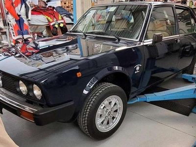Usata Alfa Romeo Alfetta 129 CV (94 kW) 1980 Blu/azzurro Berlina