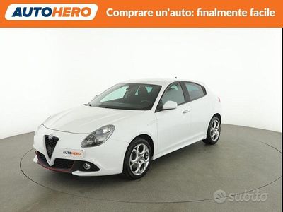 Begagnad Alfa Romeo Giulietta 120 HK (88 kW) 2018 Vit Halvkombi