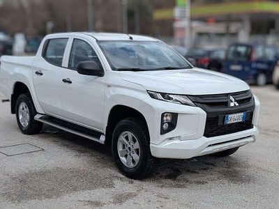 Usata Mitsubishi L200 Invite 150 CV (110 kW) 2023 Bianco Pick-up