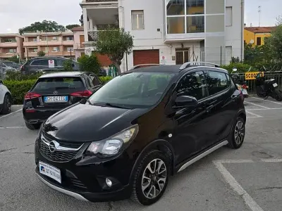 Gebraucht Opel Karl Rocks 73 PS (53 kW) 2018 Schwarz Kleinwagen