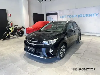 Usata Kia Stonic Style 82 CV (60 kW) 2021 Nero SUV
