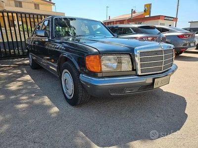 Begagnad Mercedes 300 SE 188 HK (138 kW) 1990 Svart Sedan
