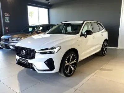Usata Volvo XC60 Ultimate 398 CV (292 kW) 2024 Bianco SUV