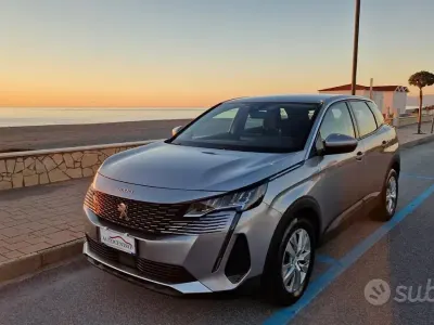 Usata Peugeot 3008 Business-Line 131 CV (96 kW) 2021 Grigio SUV