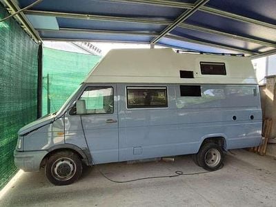 Usata Iveco Daily 103 CV (75 kW) 1991 Grigio Furgone