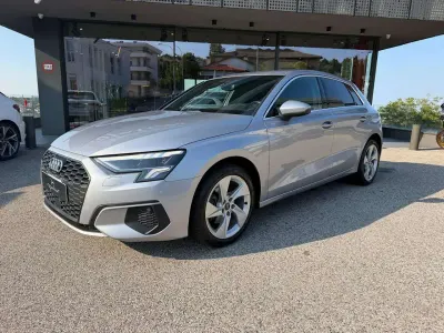 Usata Audi A3 Advanced 116 CV (85 kW) 2024 Argento Berlina