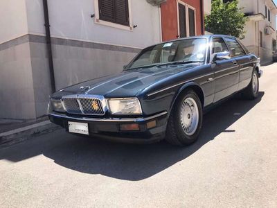Blu/azzurro Usata 1990 Jaguar XJ40 Sovereign Berlina | 15.000 €