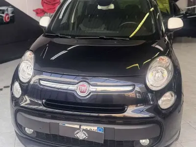 Usata Fiat 500L Living 120 CV (88 kW) 2016 Nero Monovolume
