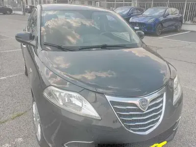 Usata Lancia Ypsilon