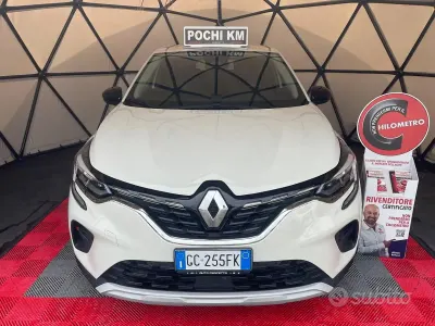 Usata Renault Captur Intens 101 CV (74 kW) 2020 Beige SUV