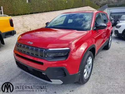 Usata Jeep Avenger Altitude 101 CV (74 kW) 2024 Rosso SUV