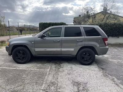 Second-hand Jeep Cherokee 218 CP (160 kW) 2007 Gri SUV