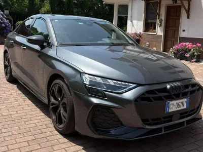 Usata Audi A3 S-Line 150 CV (110 kW) 2025 Grigio Berlina