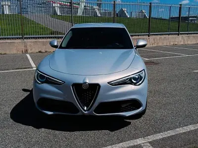 Usata Alfa Romeo Stelvio Ti 209 CV (153 kW) 2020 Grigio SUV