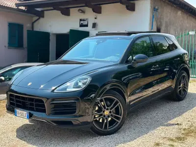 Usata Porsche Cayenne 340 CV (250 kW) 2020 Nero SUV