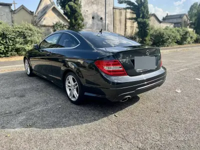 Usata Mercedes 220 Executive 170 CV (125 kW) 2014 Nero Coupé